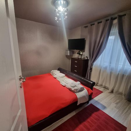 Apartament Kalinderu K2 บุชเตนี ภายนอก รูปภาพ