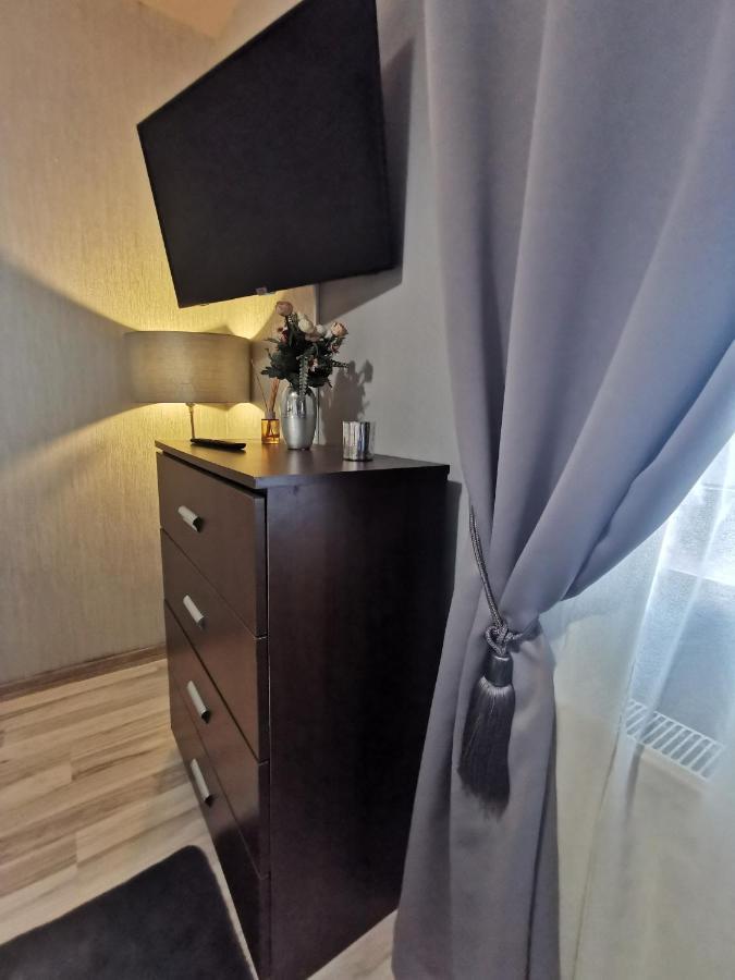 Apartament Kalinderu K2 บุชเตนี ภายนอก รูปภาพ